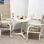Room Gold